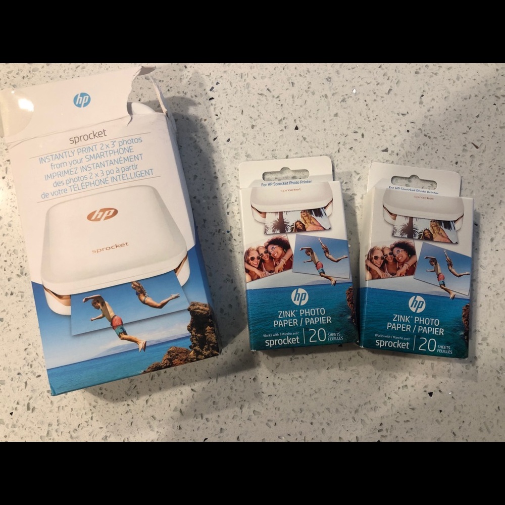 HP Sprocket smartphone printer and sheets